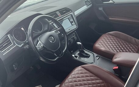 Volkswagen Tiguan II, 2017 год, 2 350 000 рублей, 3 фотография