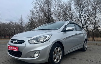 Hyundai Solaris II рестайлинг, 2012 год, 900 000 рублей, 1 фотография