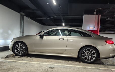 Mercedes-Benz E-Класс, 2018 год, 4 400 000 рублей, 1 фотография