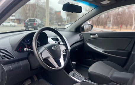 Hyundai Solaris II рестайлинг, 2012 год, 900 000 рублей, 5 фотография