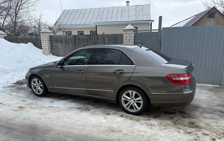 Mercedes-Benz E-Класс, 2010 год, 1 250 000 рублей, 9 фотография