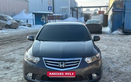 Honda Accord VIII рестайлинг, 2012 год, 999 000 рублей, 2 фотография