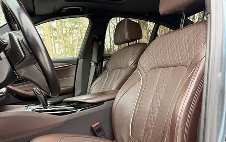 BMW 5 серия, 2018 год, 3 680 000 рублей, 2 фотография