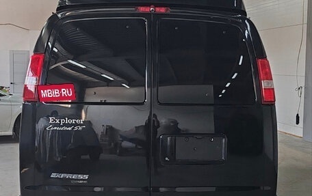 Chevrolet Express II, 2012 год, 3 550 000 рублей, 3 фотография