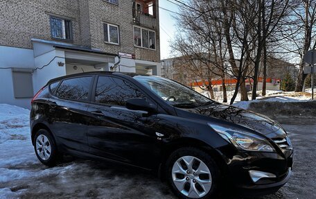 Hyundai Solaris II рестайлинг, 2015 год, 1 135 000 рублей, 5 фотография