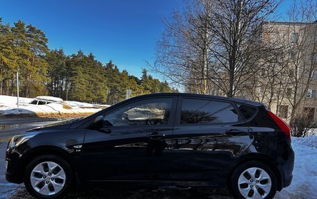 Hyundai Solaris II рестайлинг, 2015 год, 1 135 000 рублей, 4 фотография