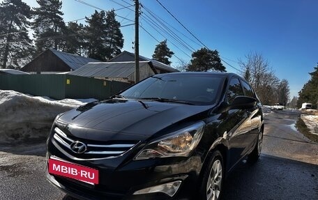 Hyundai Solaris II рестайлинг, 2015 год, 1 135 000 рублей, 13 фотография