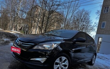 Hyundai Solaris II рестайлинг, 2015 год, 1 135 000 рублей, 3 фотография