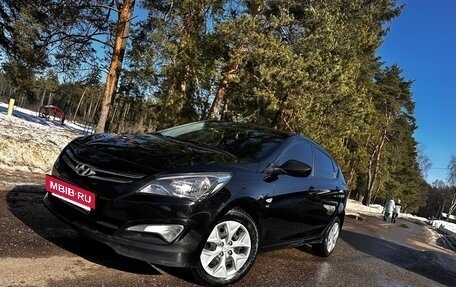 Hyundai Solaris II рестайлинг, 2015 год, 1 135 000 рублей, 15 фотография