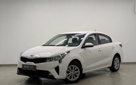 KIA Rio IV, 2021 год, 1 550 000 рублей, 1 фотография