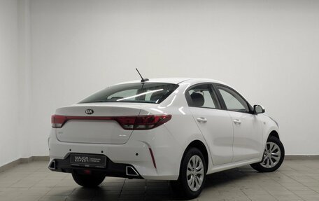 KIA Rio IV, 2021 год, 1 550 000 рублей, 2 фотография