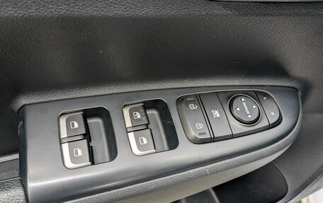 KIA Rio IV, 2021 год, 1 550 000 рублей, 8 фотография