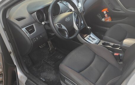 Hyundai Elantra V, 2011 год, 1 000 000 рублей, 11 фотография