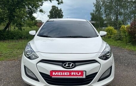 Hyundai i30 II рестайлинг, 2012 год, 950 000 рублей, 3 фотография