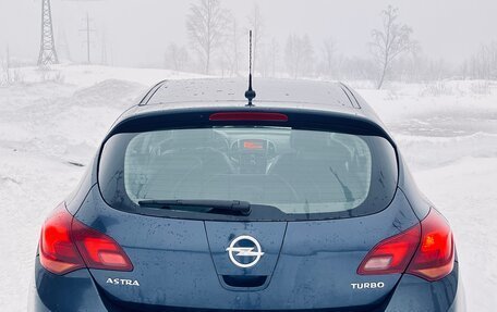 Opel Astra J, 2011 год, 520 000 рублей, 13 фотография