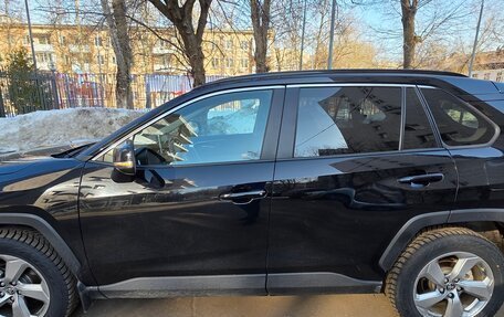 Toyota RAV4, 2020 год, 3 300 000 рублей, 4 фотография