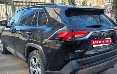 Toyota RAV4, 2020 год, 3 300 000 рублей, 7 фотография