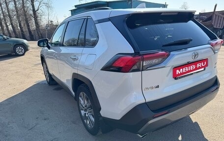 Toyota RAV4, 2022 год, 4 050 000 рублей, 6 фотография