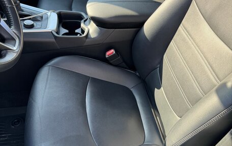 Toyota RAV4, 2022 год, 4 050 000 рублей, 9 фотография