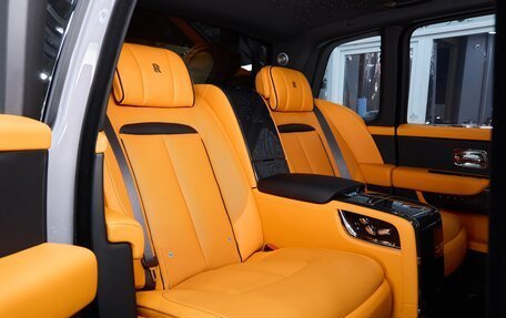 Rolls-Royce Cullinan, 2025 год, 64 875 000 рублей, 3 фотография