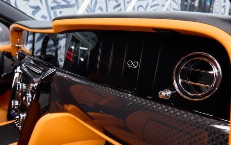 Rolls-Royce Cullinan, 2025 год, 64 875 000 рублей, 14 фотография