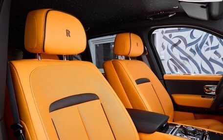 Rolls-Royce Cullinan, 2025 год, 64 875 000 рублей, 13 фотография