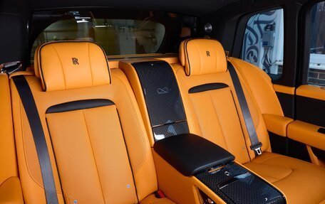 Rolls-Royce Cullinan, 2025 год, 64 875 000 рублей, 19 фотография