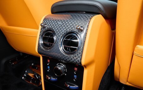 Rolls-Royce Cullinan, 2025 год, 64 875 000 рублей, 24 фотография