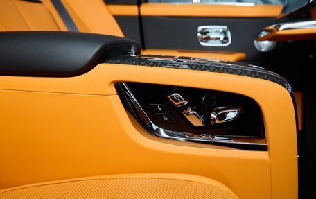 Rolls-Royce Cullinan, 2025 год, 64 875 000 рублей, 21 фотография