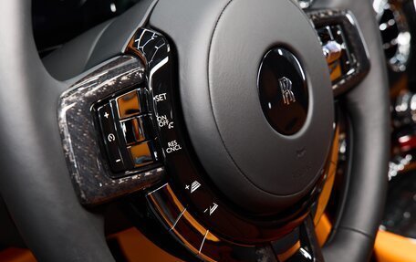 Rolls-Royce Cullinan, 2025 год, 64 875 000 рублей, 31 фотография