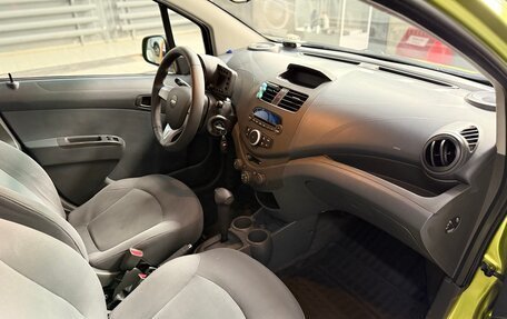 Chevrolet Spark III, 2013 год, 680 000 рублей, 16 фотография