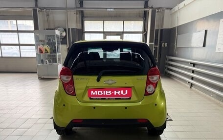 Chevrolet Spark III, 2013 год, 680 000 рублей, 4 фотография