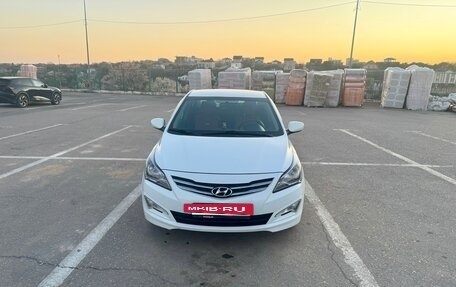 Hyundai Solaris II рестайлинг, 2015 год, 1 200 000 рублей, 2 фотография