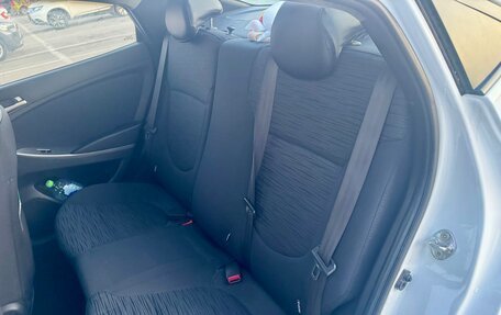 Hyundai Solaris II рестайлинг, 2015 год, 1 200 000 рублей, 13 фотография