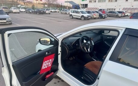 Hyundai Solaris II рестайлинг, 2015 год, 1 200 000 рублей, 10 фотография