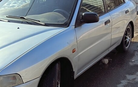 Mitsubishi Lancer VII, 2000 год, 157 000 рублей, 2 фотография