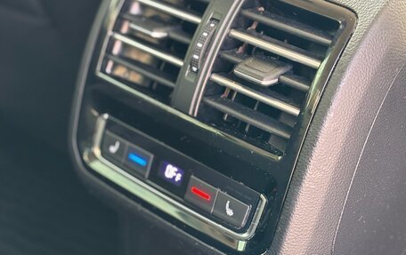 Volkswagen Passat B8 рестайлинг, 2017 год, 1 730 000 рублей, 10 фотография