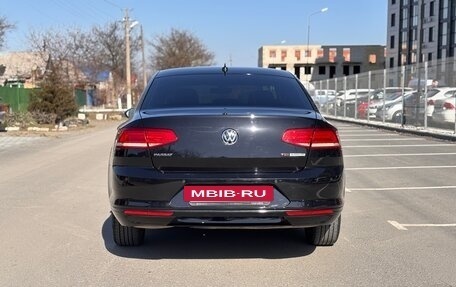 Volkswagen Passat B8 рестайлинг, 2017 год, 1 730 000 рублей, 5 фотография