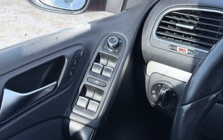 Volkswagen Golf VI, 2011 год, 800 000 рублей, 9 фотография