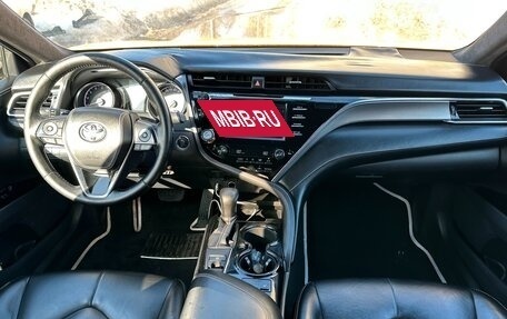 Toyota Camry, 2019 год, 1 850 000 рублей, 16 фотография