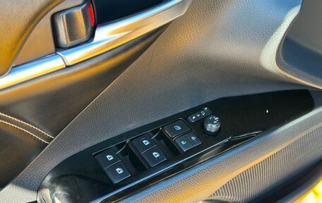 Toyota Camry, 2019 год, 1 850 000 рублей, 32 фотография