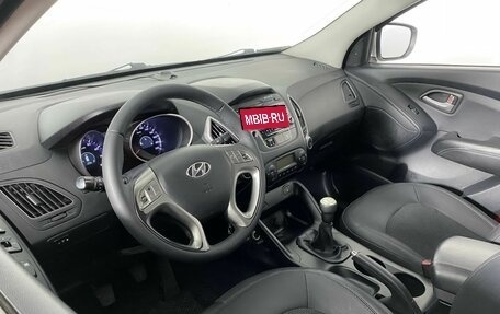 Hyundai ix35 I рестайлинг, 2011 год, 808 000 рублей, 15 фотография