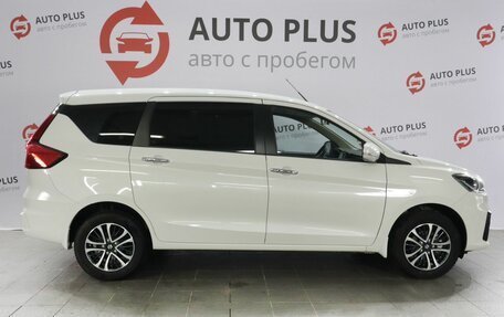 Suzuki Ertiga II, 2022 год, 2 180 000 рублей, 3 фотография