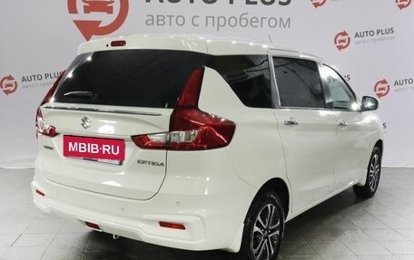 Suzuki Ertiga II, 2022 год, 2 180 000 рублей, 2 фотография