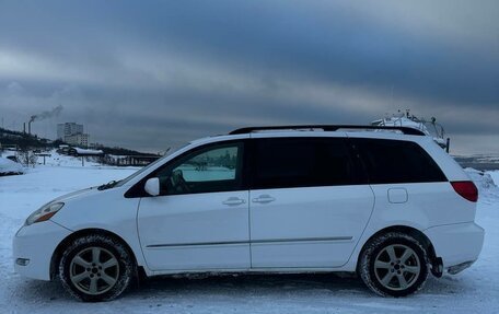 Toyota Sienna II рестайлинг, 2005 год, 1 300 000 рублей, 8 фотография