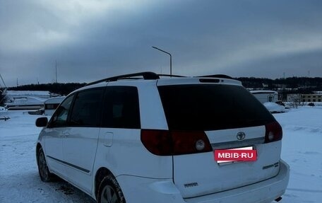 Toyota Sienna II рестайлинг, 2005 год, 1 300 000 рублей, 4 фотография