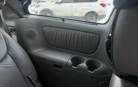 Toyota Sienna II рестайлинг, 2005 год, 1 300 000 рублей, 13 фотография