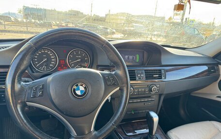 BMW 3 серия, 2011 год, 1 350 000 рублей, 13 фотография