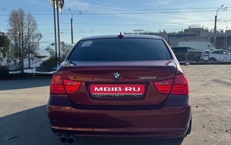 BMW 3 серия, 2011 год, 1 350 000 рублей, 6 фотография