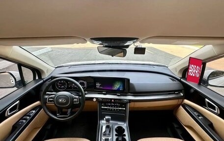 KIA Carnival, 2020 год, 2 570 000 рублей, 10 фотография